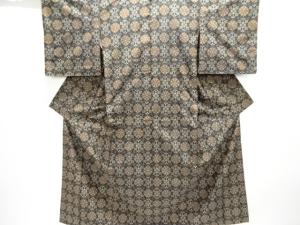 花唐草模様織り出し本場村山大島紬着物